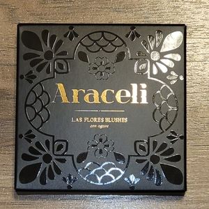 Araceli Las Flores Blushes in Dahlia & Laelia
